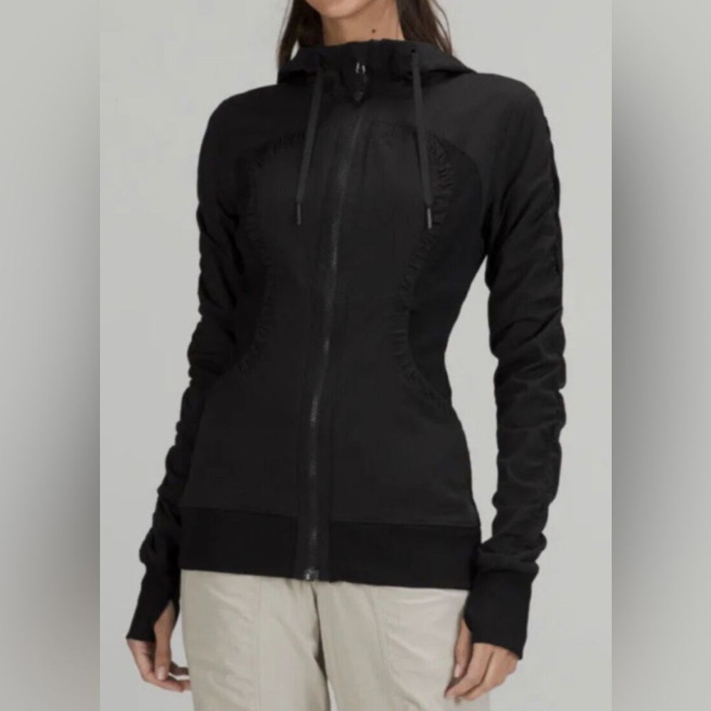 Lululemon Women's Long Sleeve Jacket Size 4 Polyester Hooded Zip Up